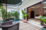 GoVillaBali.com :Rent a villa  Frangipani Kuning  in  Canggu